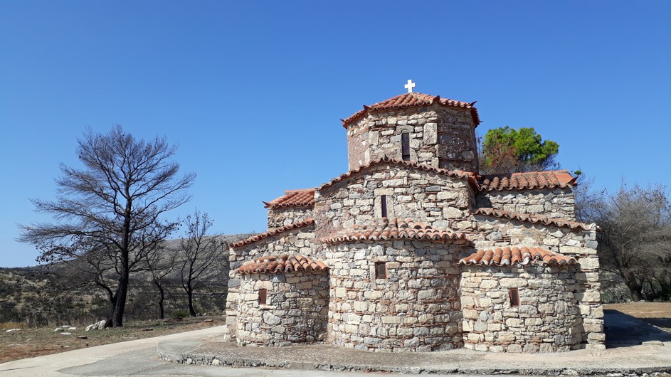 Agios Petros - kostel (1)